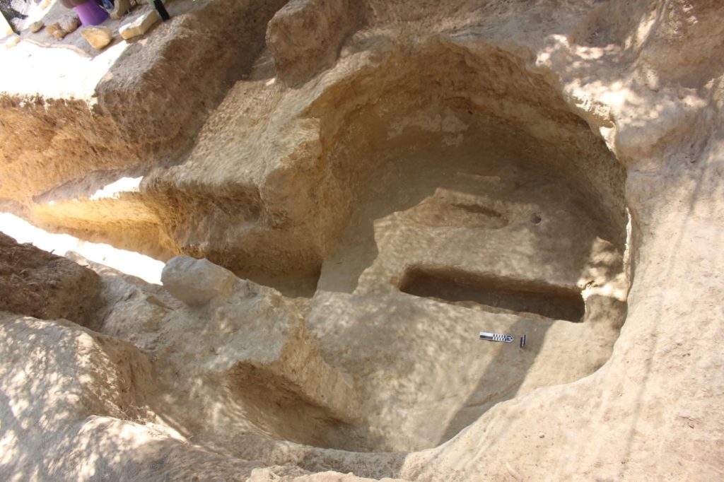 Αρχαιολογικός «θησαυρός» στη Νεμέα: Βρέθηκαν ασύλητοι τάφοι της περιόδου 1.400-1.200 π.Χ. (Photos)