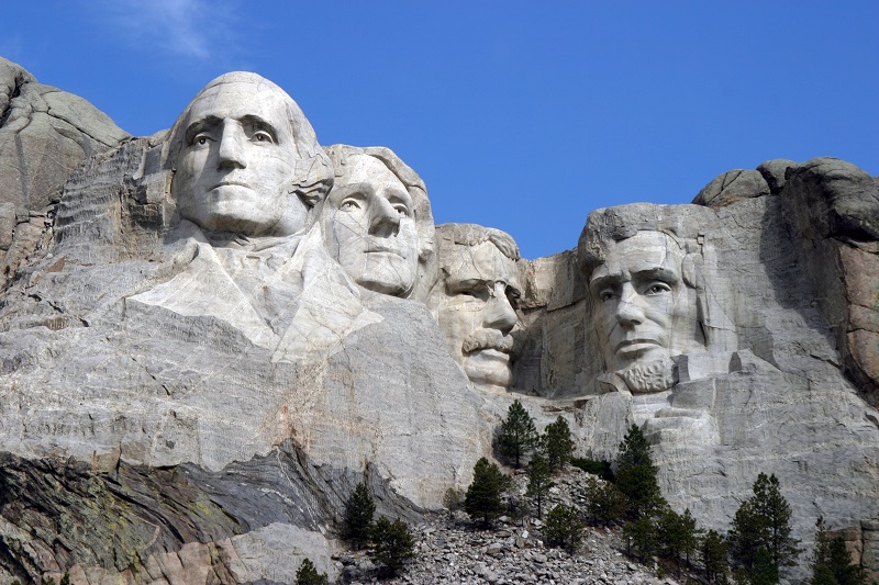 «Οι Αμερικανοί πρόεδροι»: Από τον Τζορτζ Ουάσινγκτον στον Ντόναλντ Τραμπ, η πολιτική εξέλιξη των ΗΠΑ