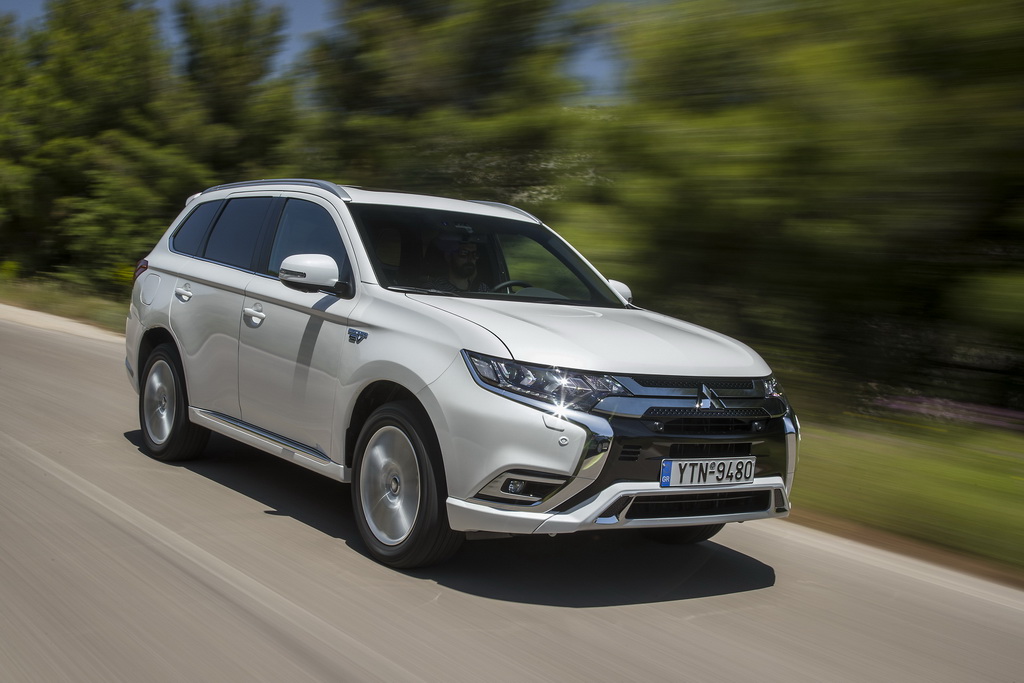 Στην Ελλάδα τo Mitsubishi Outlander PHEV