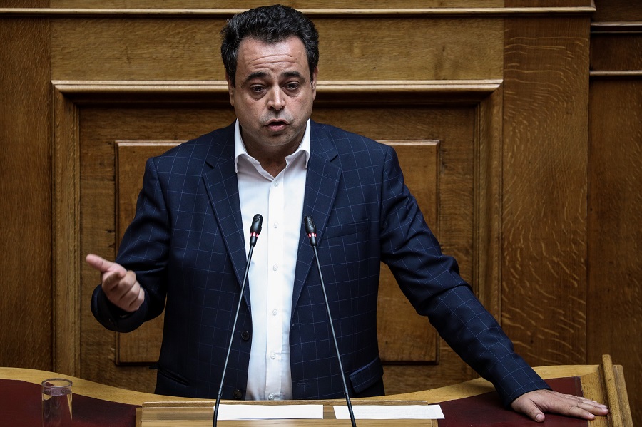 Σαντορινιός για τη δρομολόγηση του «ΑΡΤΕΜΙΣ»: Η κυβέρνηση διορθώνει ένα λάθος, με ένα άλλο