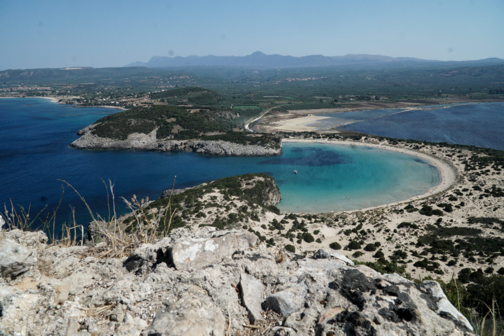 Καιρός: Επιμένουν οι υψηλές θερμοκρασίες – Τοπικές καταιγίδες