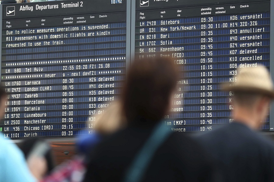 Μόναχο: Εκκενώθηκε το αεροδρόμιο λόγω λάθους επιβάτη! (Photos)