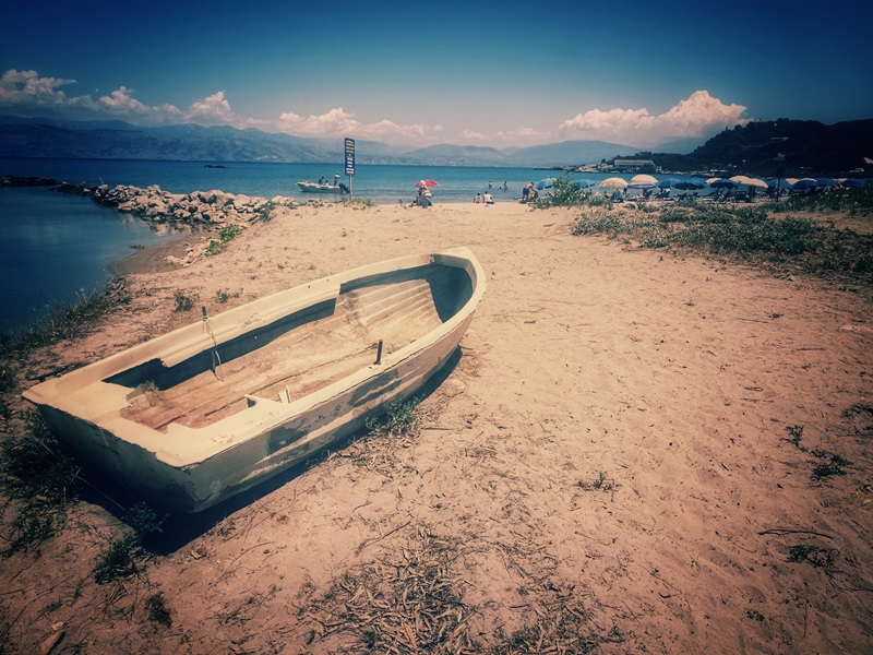 Ζέστη αλλά και απογευματινές μπόρες – Πού θα βρέξει