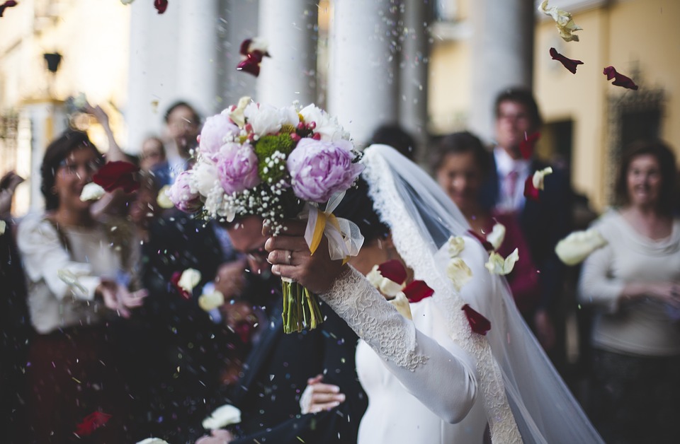 Σέρρες: Νέα επίθεση σε εφοριακούς σε γαμήλιο γλέντι – Τους γιούχαραν οι καλεσμένοι