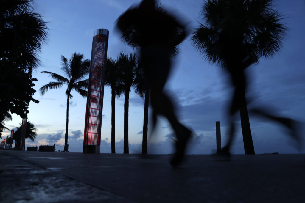 ΗΠΑ: Ο τυφώνας «Ντόριαν» απειλεί τις Μπαχάμες με ανέμους 240 χιλιομέτρων την ώρα
