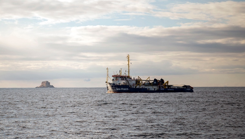 Ο Σαλβίνι απαγόρευσε σε πλοίο της ΜΚΟ Sea-Eye να μπει στα χωρικά ύδατα της Ιταλίας