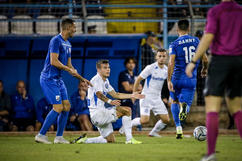 Με γκολ-ποίημα του Βέλλιου, ο Ατρόμητος 2-2 στην Λαμία