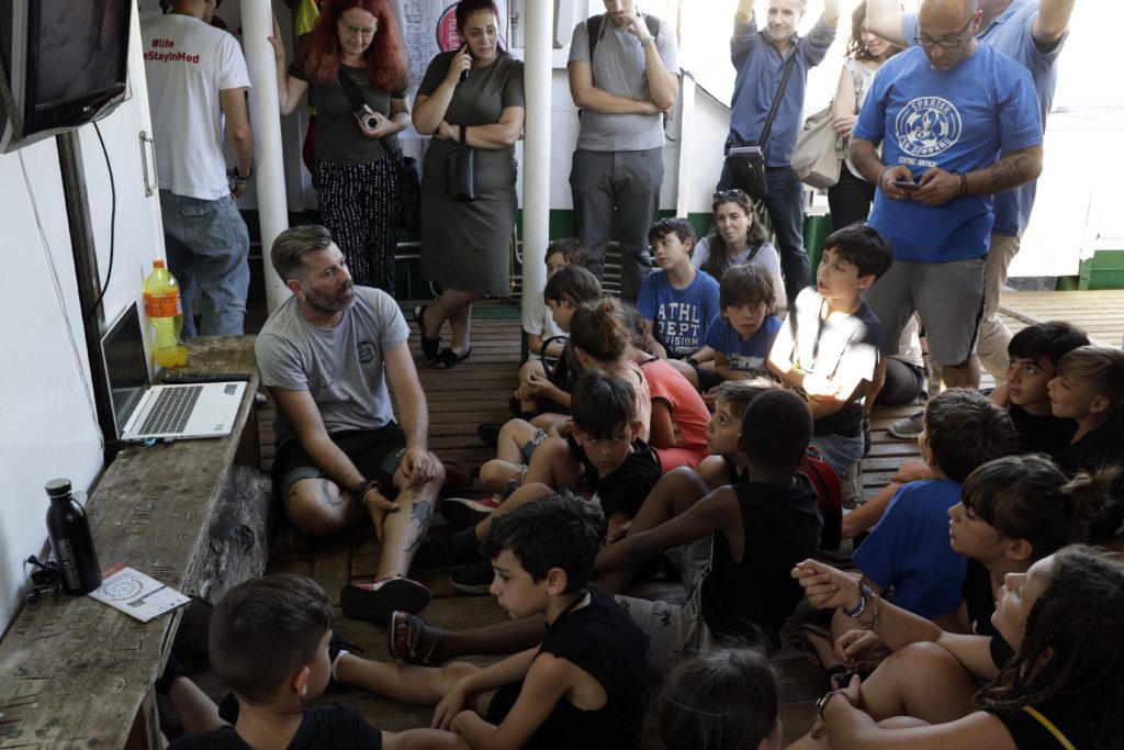 Ιταλία: Γερμανικό διασωστικό πλοίο πήρε άδεια να αποβιβάσει μετανάστες