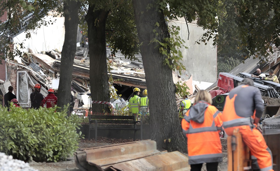 Βέλγιο: Έκρηξη από διαρροή αερίου – Τρία σπίτια κατέρρευσαν, έρευνες για εγκλωβισμένους (Photos)