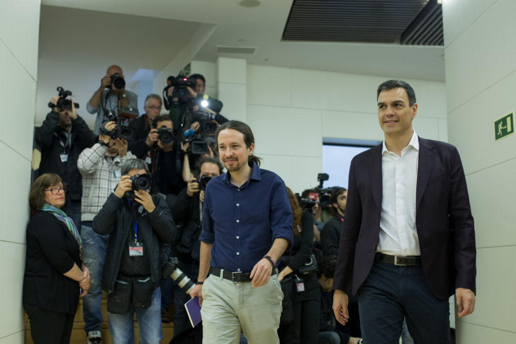 Ισπανία: Σε αδιέξοδο κατέληξε η πρώτη συνάντηση Σοσιαλιστών-Podemos