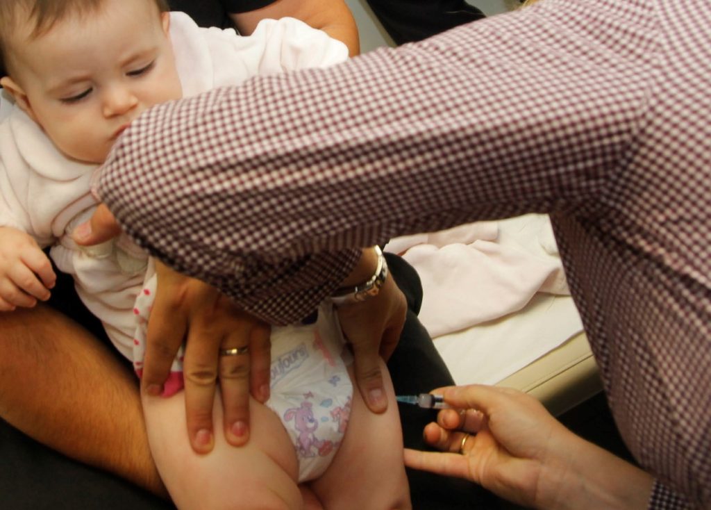 Χαμηλά η εμβολιαστική κάλυψη των παιδιών Ρομά σύμφωνα με το «Υγεία για Όλους»