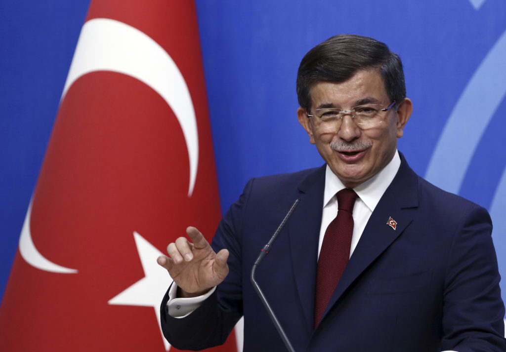 Τουρκία: Δικό του «μπαϊράκι» ο Νταβούτογλου – Ιδρύει νέο κόμμα