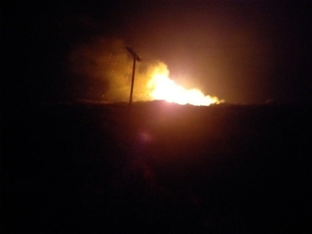 Ζάκυνθος στις φλόγες με καμμένα σπίτια – Και στο Λουτράκι δύκολη νύχτα (Video & Photos)