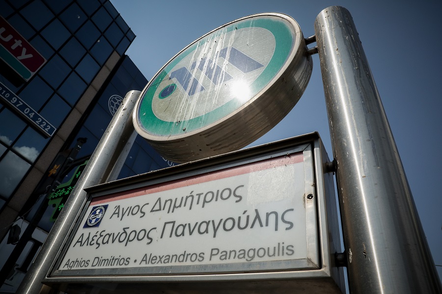 Έπεσε στις γραμμές του Μετρό – Κλειστός ο σταθμός στον Άγιο Δημήτριο