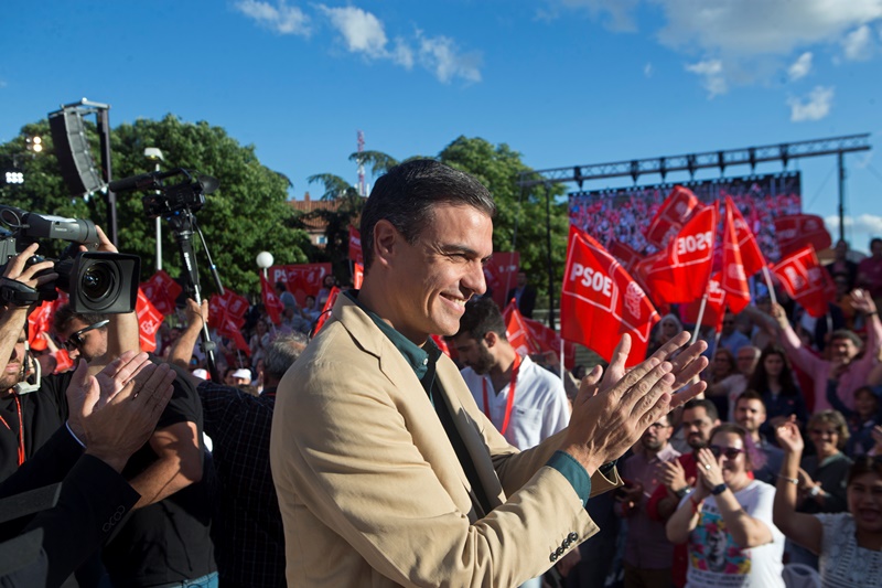 Ισπανία: Σε άνοδο οι Σοσιαλιστές αλλά κυβέρνηση δεν φαίνεται στο ορίζοντα