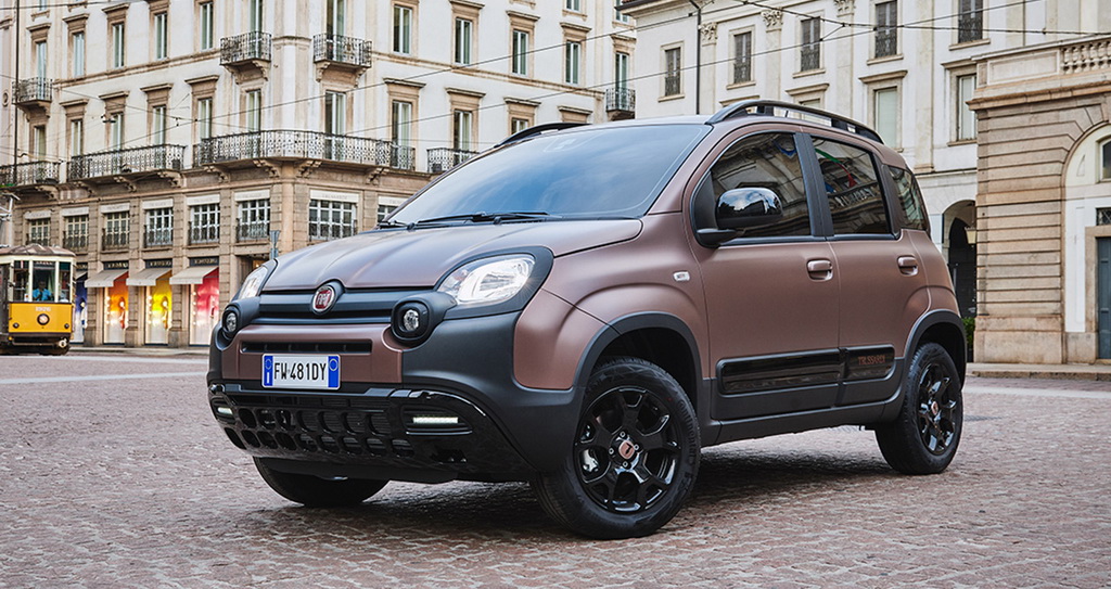 Η Trussardi ντύνει το FIAT Panda Cross