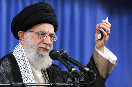Ιράν: Ο Αλί Χαμενεϊ προέτρεψε τους Φρουρούς της Επανάστασης να αναπτύξουν «προηγμένα και μοντέρνα όπλα»