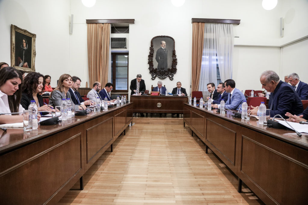 Ο Κατρούγκαλος καταγγέλλει τη διαδικασία για τα μέλη της Επιτροπής Ανταγωνισμού