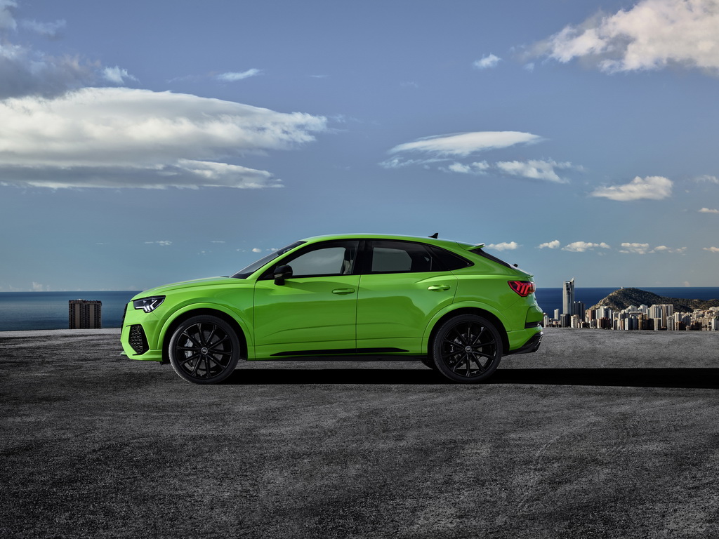 Η Audi παρουσιάζει τα νέα RS Q3 και RS Q3 Sportback