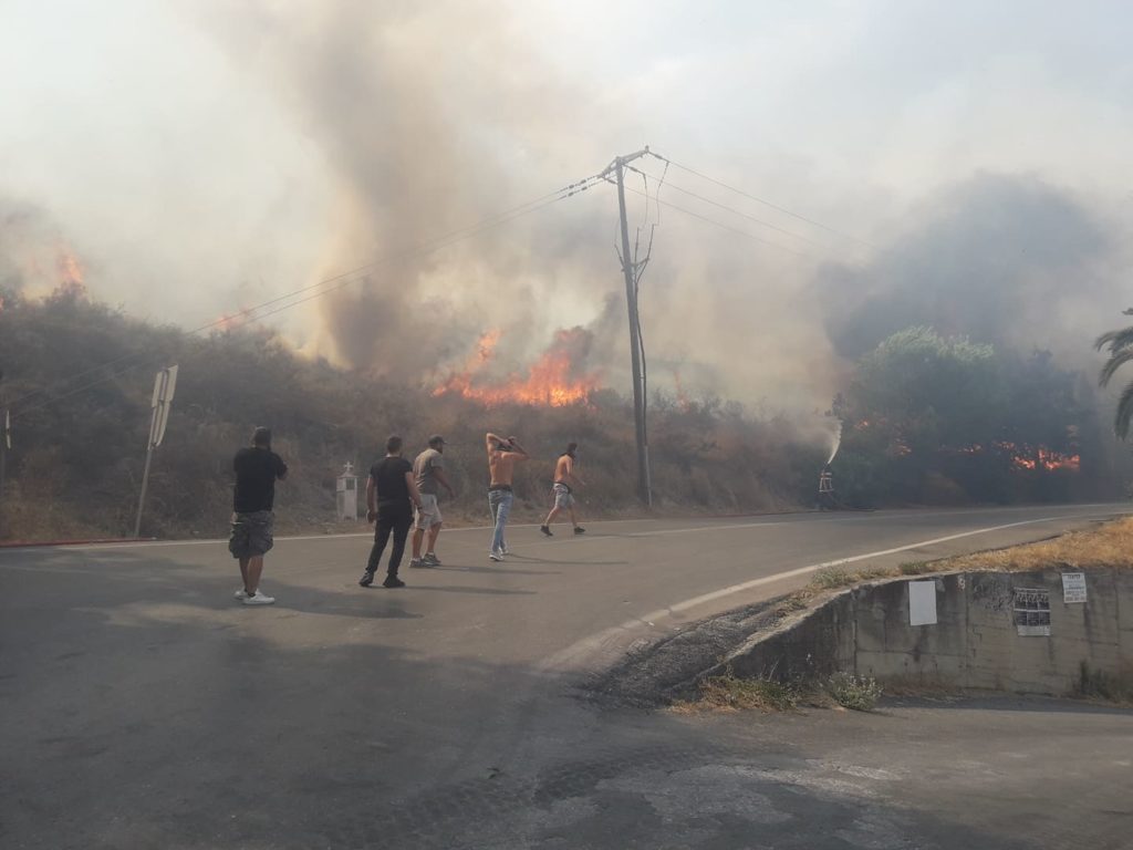 Υπό έλεγχο τέθηκε η πυρκαγιά στο Ρέθυμνο (Photos -Video)