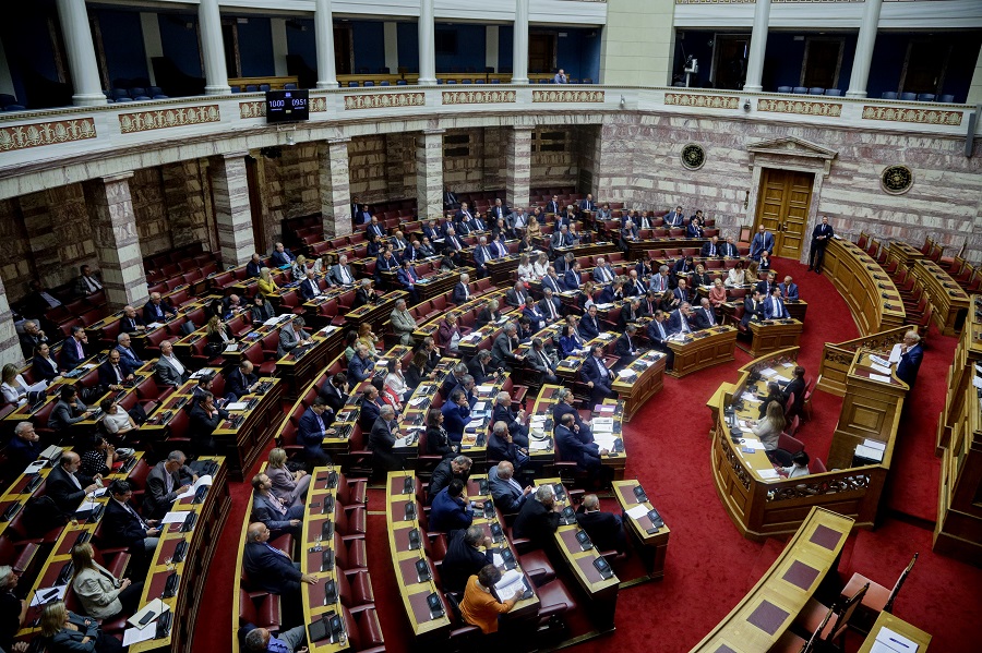 Αναθεώρηση Συντάγματος: Η ΝΔ απέρριψε τις δύο προτάσεις ΣΥΡΙΖΑ για δημοψηφίσματα