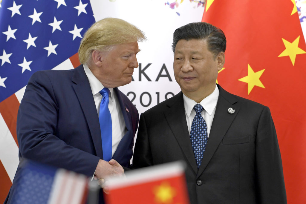 Το ΔΝΤ προειδοποιεί: Ο εμπορικός πόλεμος Τραμπ – Κίνας θα στοιχίσει 700 δισ. δολάρια