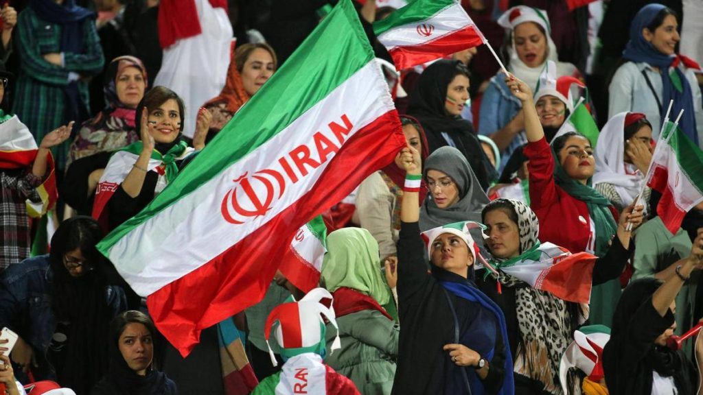 Παρουσία γυναικών για πρώτη φορά μετά από 38 χρόνια το Ιράν συνέτριψε 14-0 την Καμπότζη