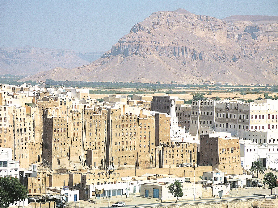 Στο έλεος του εμφυλίου οι αρχαίοι ουρανοξύστες της Υεμένης
