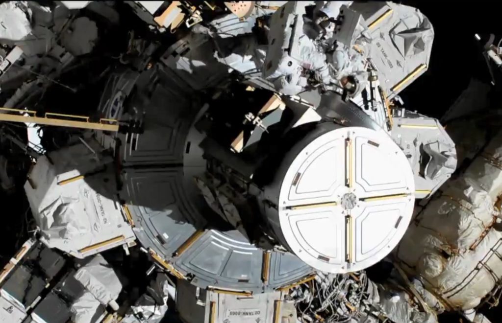Διάστημα: Πραγματικότητα ο πρώτος αποκλειστικά γυναικείος διαστημικός περίπατος