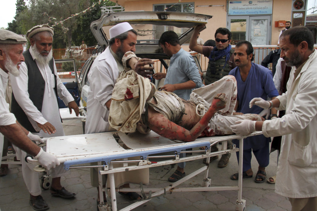 Αφγανιστάν: Τουλάχιστον 62 οι νεκροί και 100 τραυματίες από τις εκρήξεις μέσα σε τζαμί