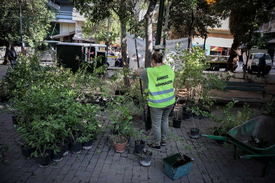 Όμηροι Μητσοτάκη-Γεωργιάδη 50.000 εργαζόμενοι στους Δήμους