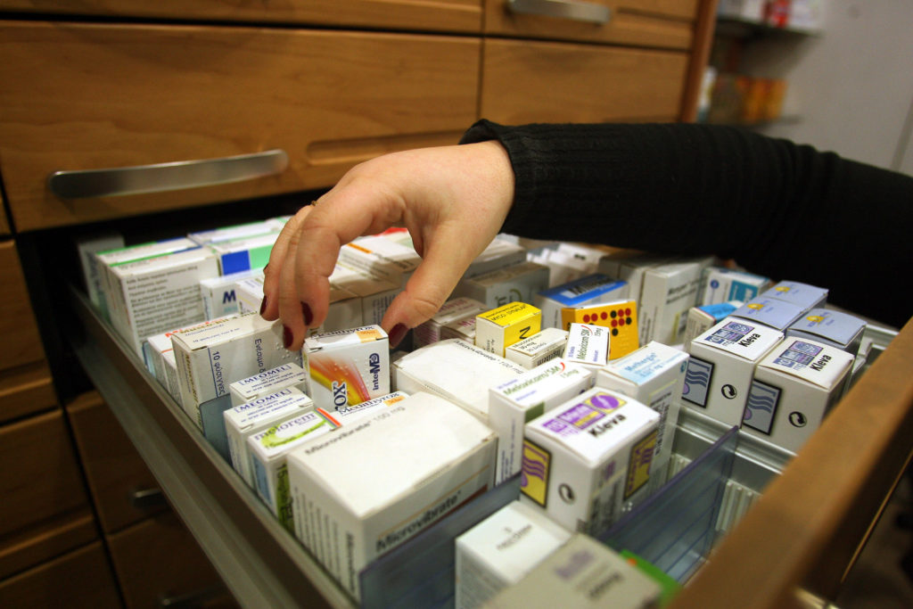 Ξέμεινε από φάρμακα η Θεσσαλονίκη – Ελλείψεις 100 φαρμακευτικών σκευασμάτων στα φαρμακεία