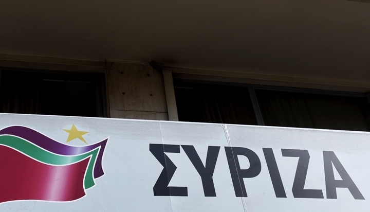 «Αιχμηρή» απάντηση ΣΥΡΙΖΑ στις δηλώσεις Πέτσα για τους διοικητές νοσοκομείων