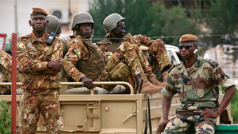 Μάλι: Το Ισλαμικό Κράτος ανέλαβε την ευθύνη για το θάνατο 53 στρατιωτών και ενός πολίτη