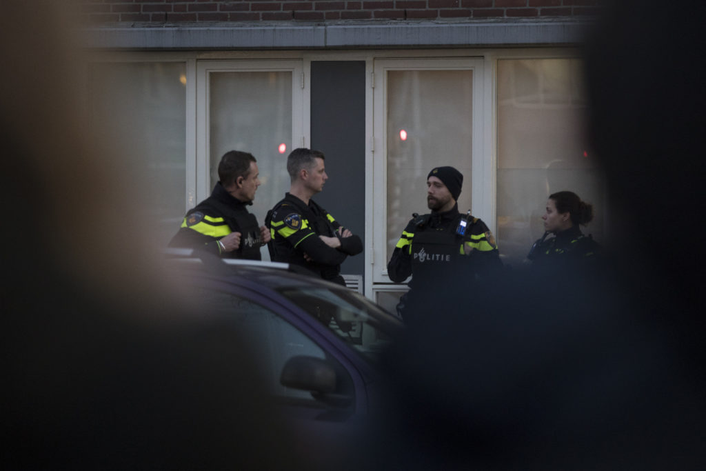 Ολλανδία: 16 πρόσφυγες ανάμεσά τους και ανήλικοι βρέθηκαν ζωντανοί μέσα σε φορτηγό