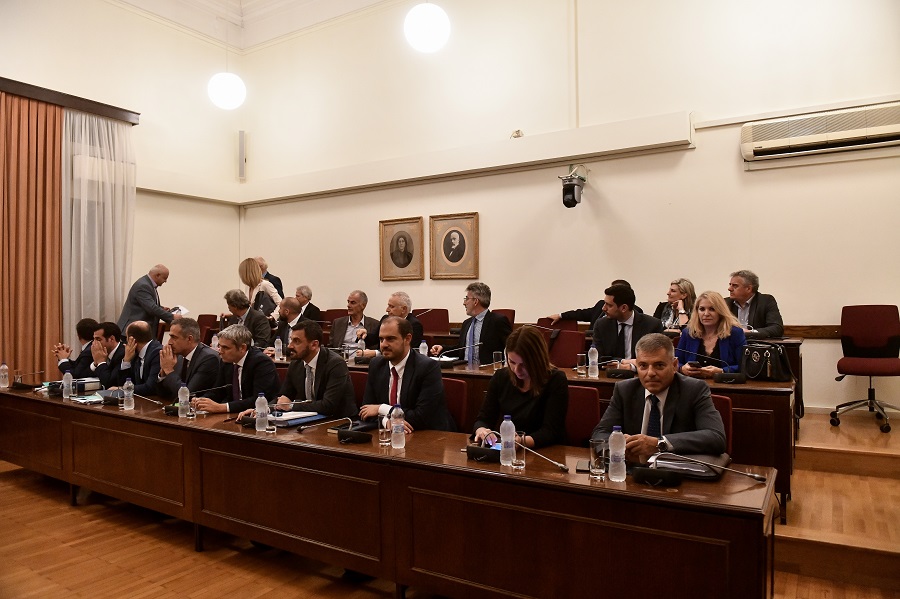 Σε τεντωμένο σχοινί η Προανακριτική κατά του Δημήτρη Παπαγγελόπουλου