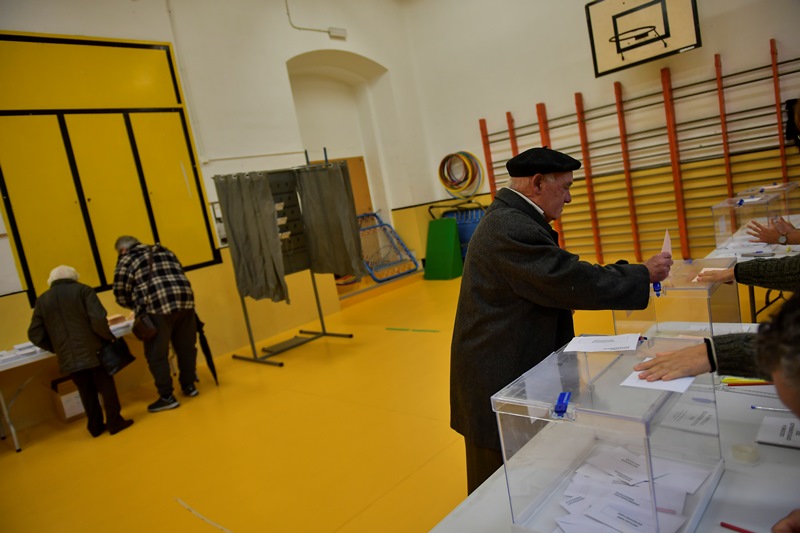 Ισπανικές εκλογές: Μπροστά Οι Σοσιαλιστές αλλά χωρίς αυτοδυναμία
