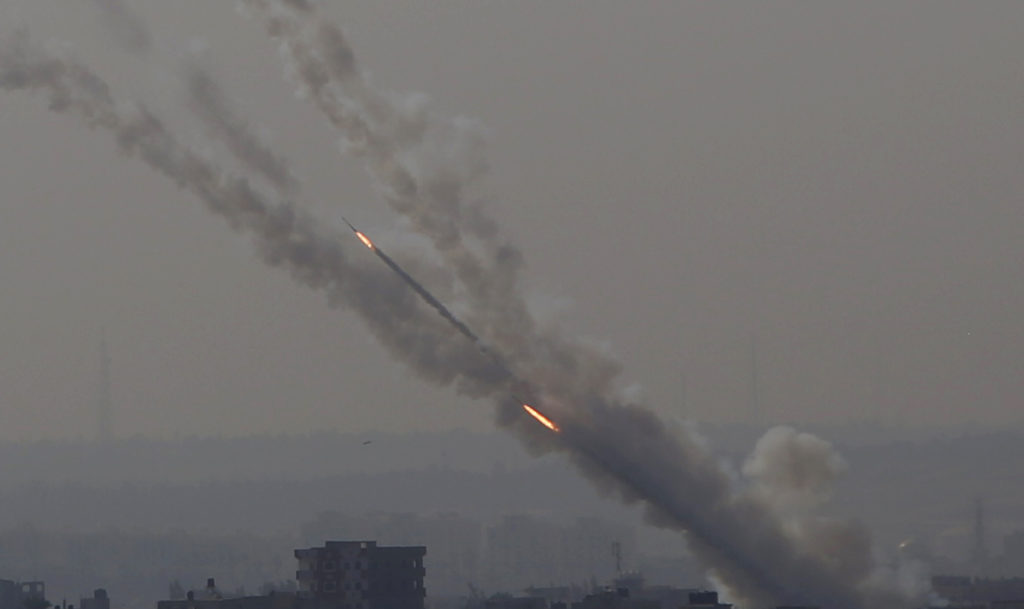 Ισραήλ: Απάντηση με βομβαρδισμούς σε παλαιστινιακές ρουκέτες (Photos)