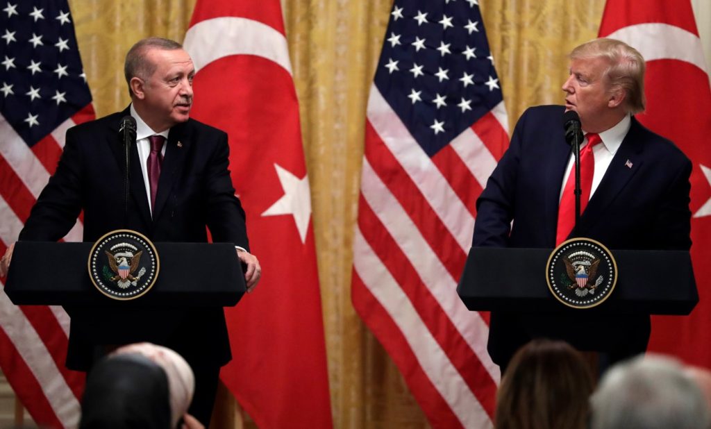 «Μεγάλος φαν» ο Τραμπ, νύξη για τους Patriot από τον Ερντογάν