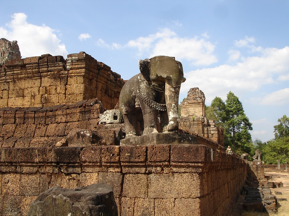 Καμπότζη: Απαγορεύτηκαν οι βόλτες με ελέφαντες στην περιοχή Άνγκορ
