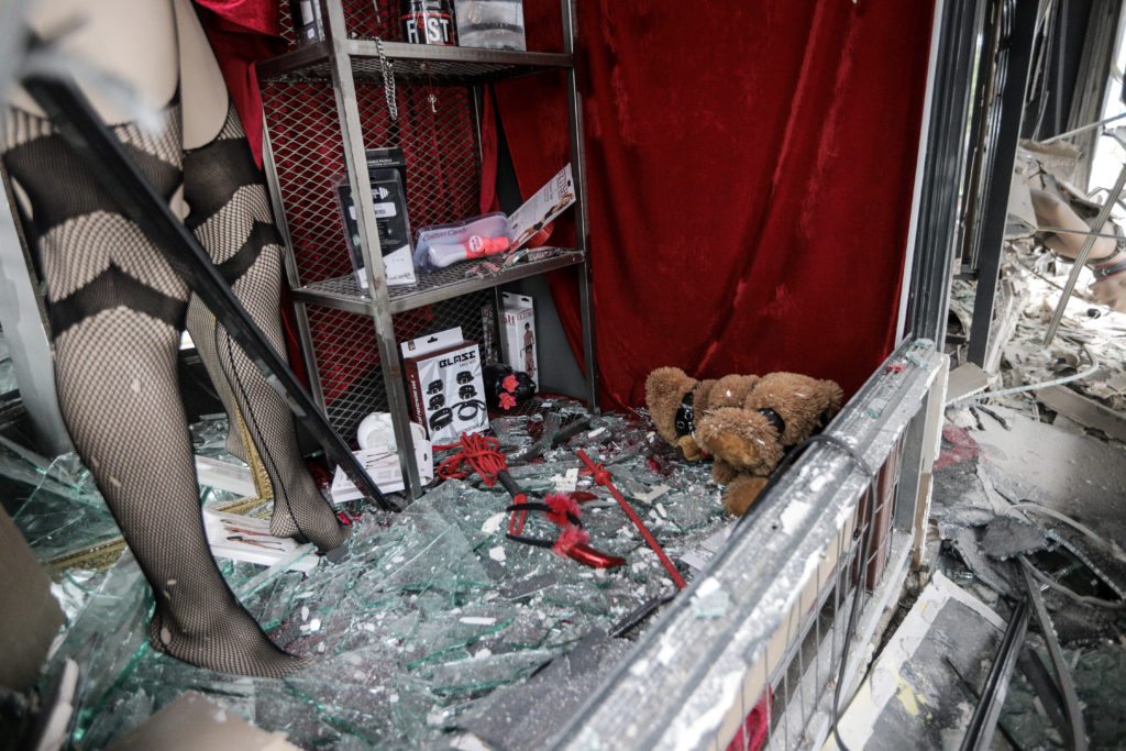 Γκάζι: Έκρηξη σε sex shop – Σοβαρές υλικές ζημιές (Photos)