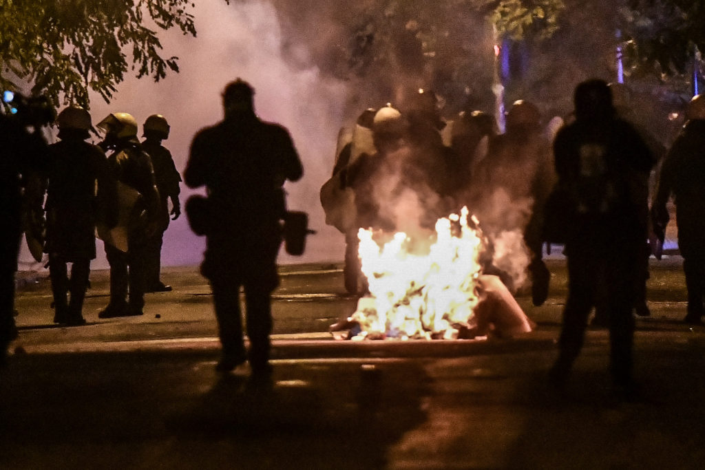 Θεσσαλονίκη: Ρίψη μολότοφ σε διμοιρίες των ΜΑT