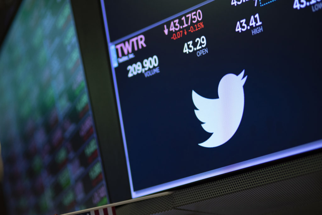 Το Twitter  διαγράφει αδρανείς χρήστες και… νεκρούς