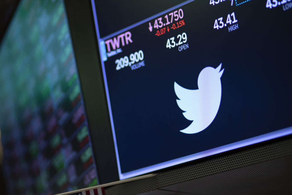 Το Twitter  διαγράφει αδρανείς χρήστες και… νεκρούς