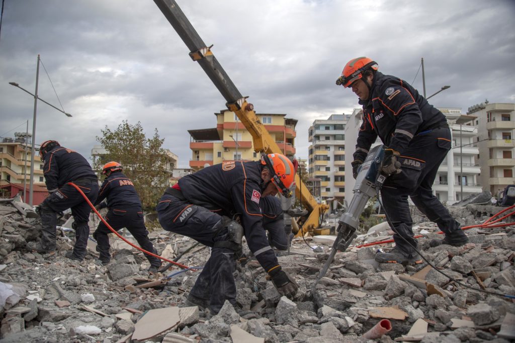 Οι Γιατροί του Κόσμου στο πλευρό των σεισμόπληκτων της Αλβανίας