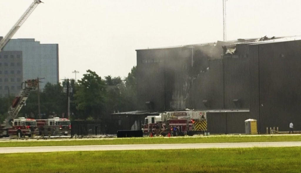 Τέξας: 10 νεκροί από πτώση μικρού αεροσκάφους στο αεροδρόμιο (Video)