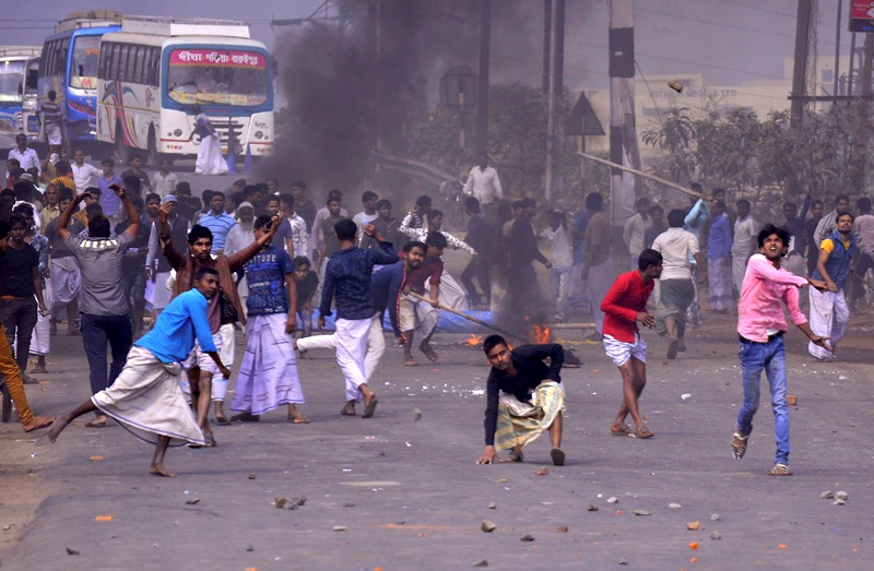 Ινδία: Εξι νεκροί σε διαδηλώσεις κατά του νόμου, που δίνει  ιθαγένεια σε μη μουσουλμάνους πρόσφυγες