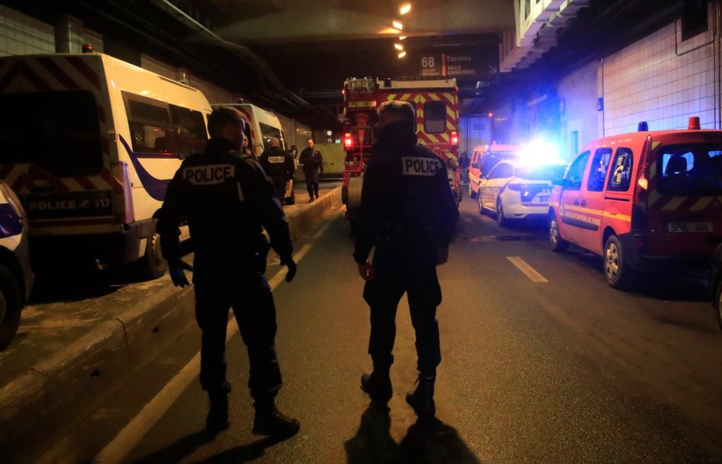 Παρίσι: Διαπληκτισμός κατέληξε σε μαχαίρωμα δύο γυναικών