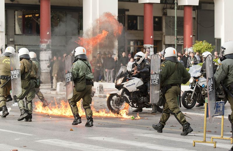 Ομάδα Νομικής Βοήθειας:  Τα κρούσματα βίας των αστυνομικών δεν είναι μεμονωμένα περιστατικά