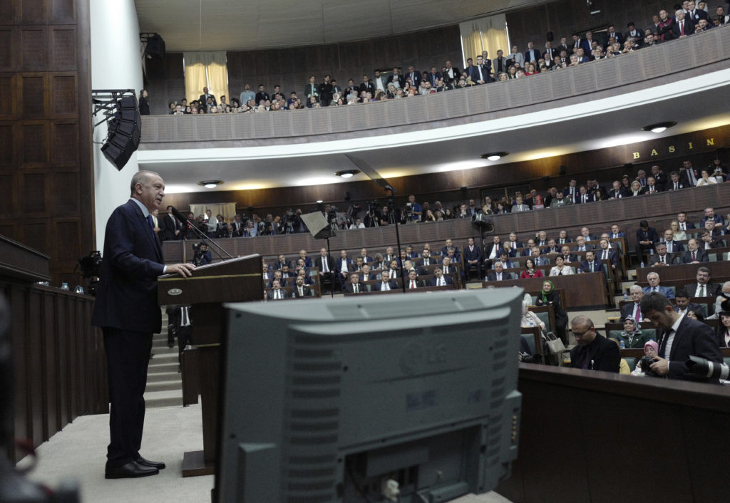 Νομοσχέδιο για την αποστολή στρατευμάτων στη Λιβύη ετοιμάζει η τουρκική εθνοσυνέλευση